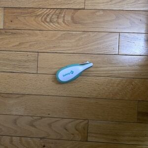 Safety 1st Teal and White Infant Nail Clipper With Lights